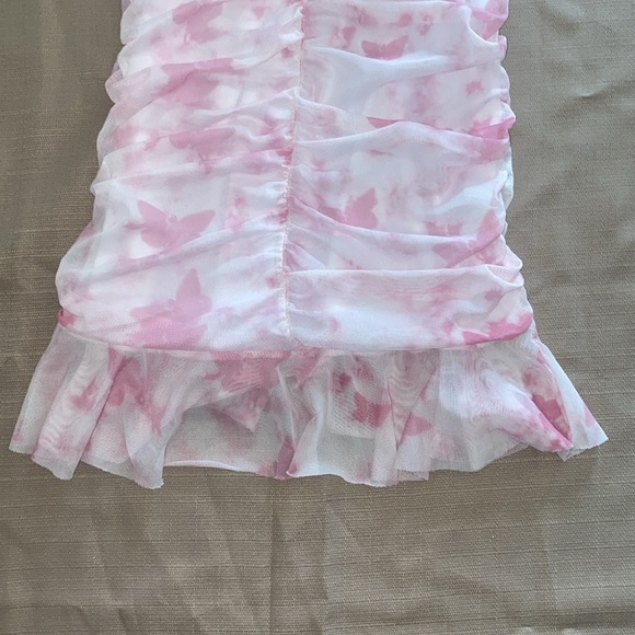 Pretty Littlw Thing pink and white mesh bodycon - Picture 2 of 4